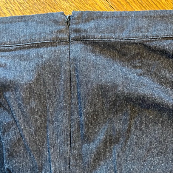 Loft jean skirt. - Picture 4 of 5